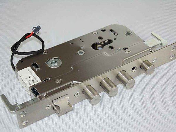 巴宜24小时上门开锁公司